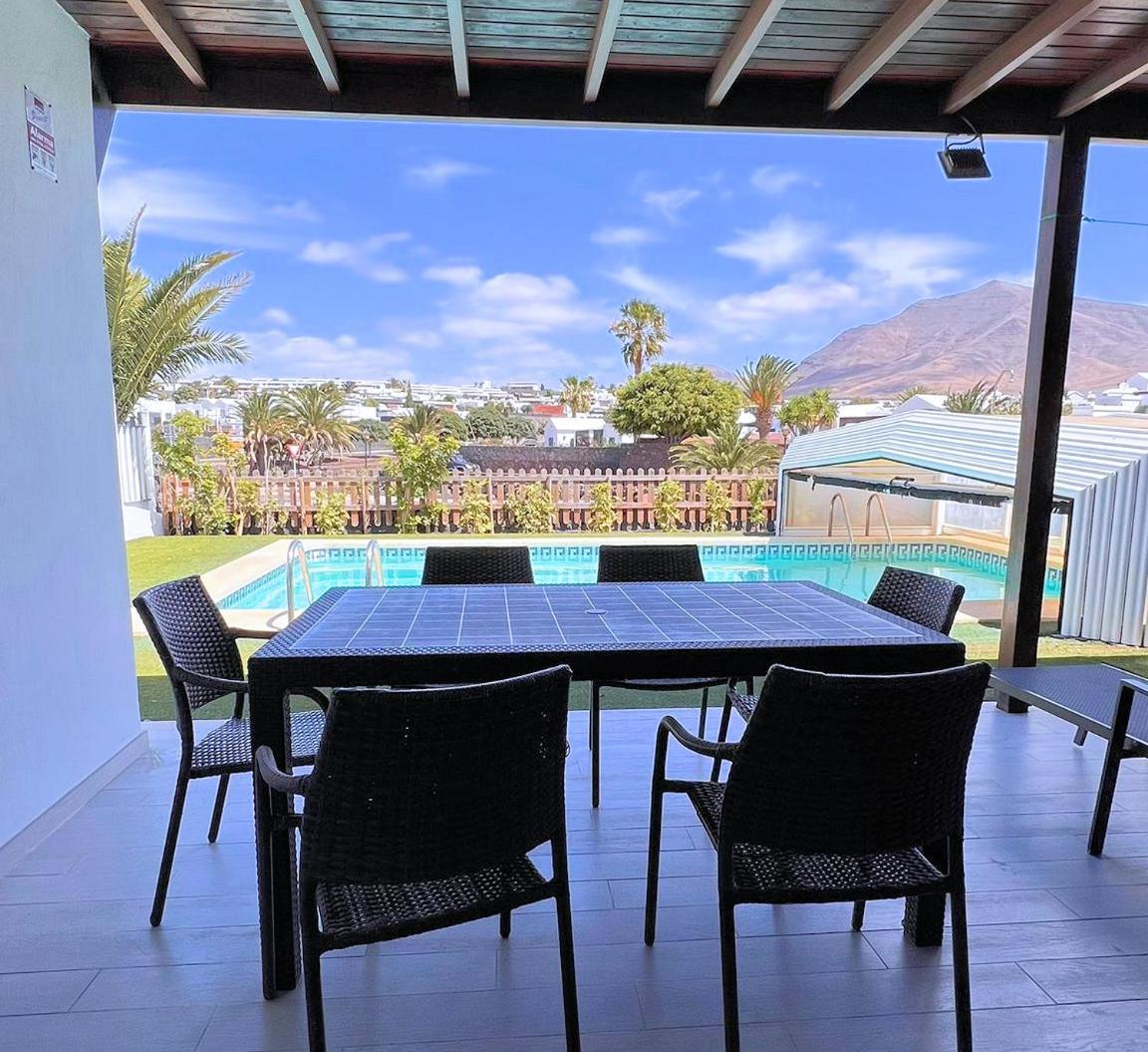 Villa Playa Blanca Екстериор снимка